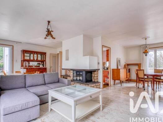 Maison à vendre 325 000 € 4 pièces 2 chambres 84 m² 846 m² de terrain Couilly-Pont-aux-Dames 77860