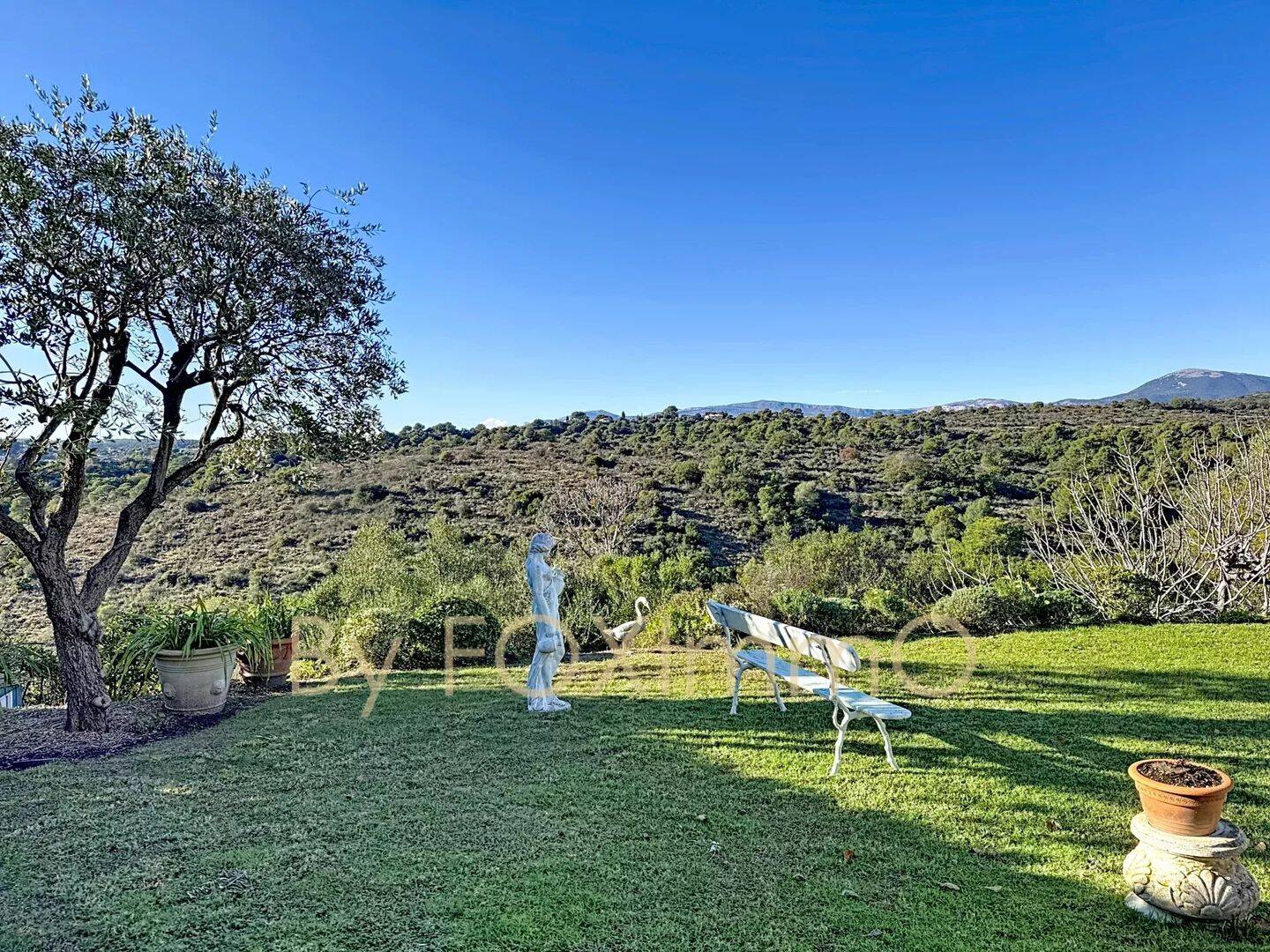 Maison 6 pièces 145 m² · à Villeneuve-Loubet · 145 m² · 1 290 000 €
