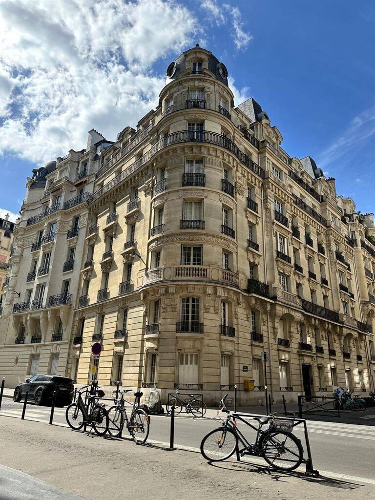 Appartement 1 pièce 8 m² · à Paris 16ème Arrondissement · 8 m² · 85 000 €