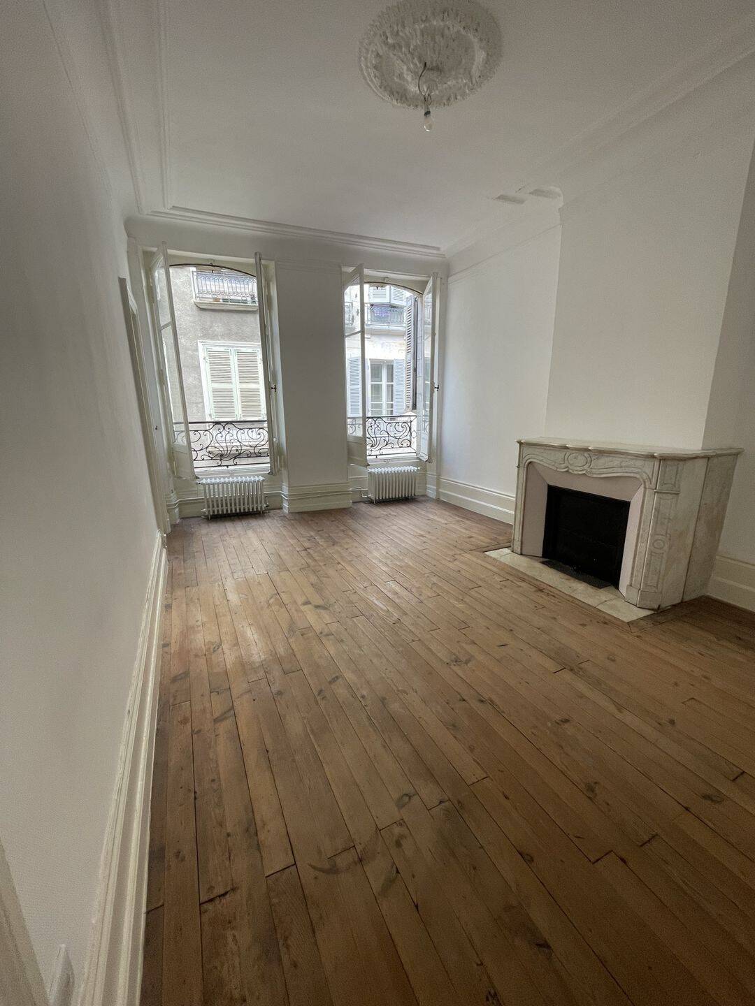 Appartement 2 pièces 84 m² · à Bayonne · 84,4 m² · 906 €