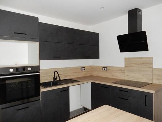 Appartement à vendre 125 000 € 4 pièces 3 chambres 74,6 m² RDC/3 Taulhac Le Puy-en-Velay 43000