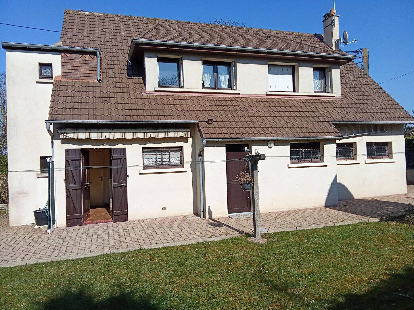 Maison 4 pièces 100 m² · à Saint-Aubin-sur-Mer · 100 m² · 250 000 €