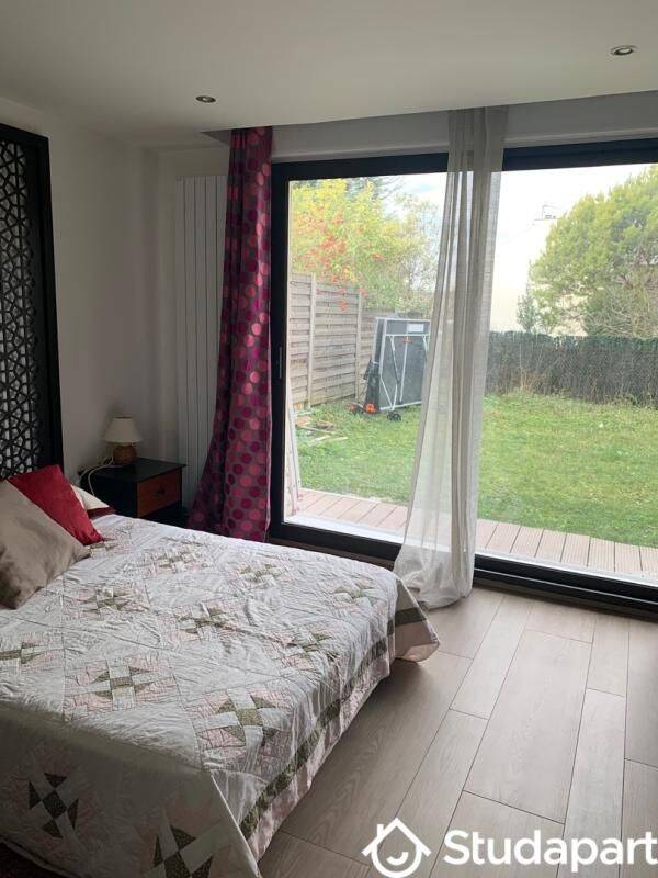 Appartement 1 pièce 17 m² · à L'Haÿ-les-Roses · 17 m² · 870 €