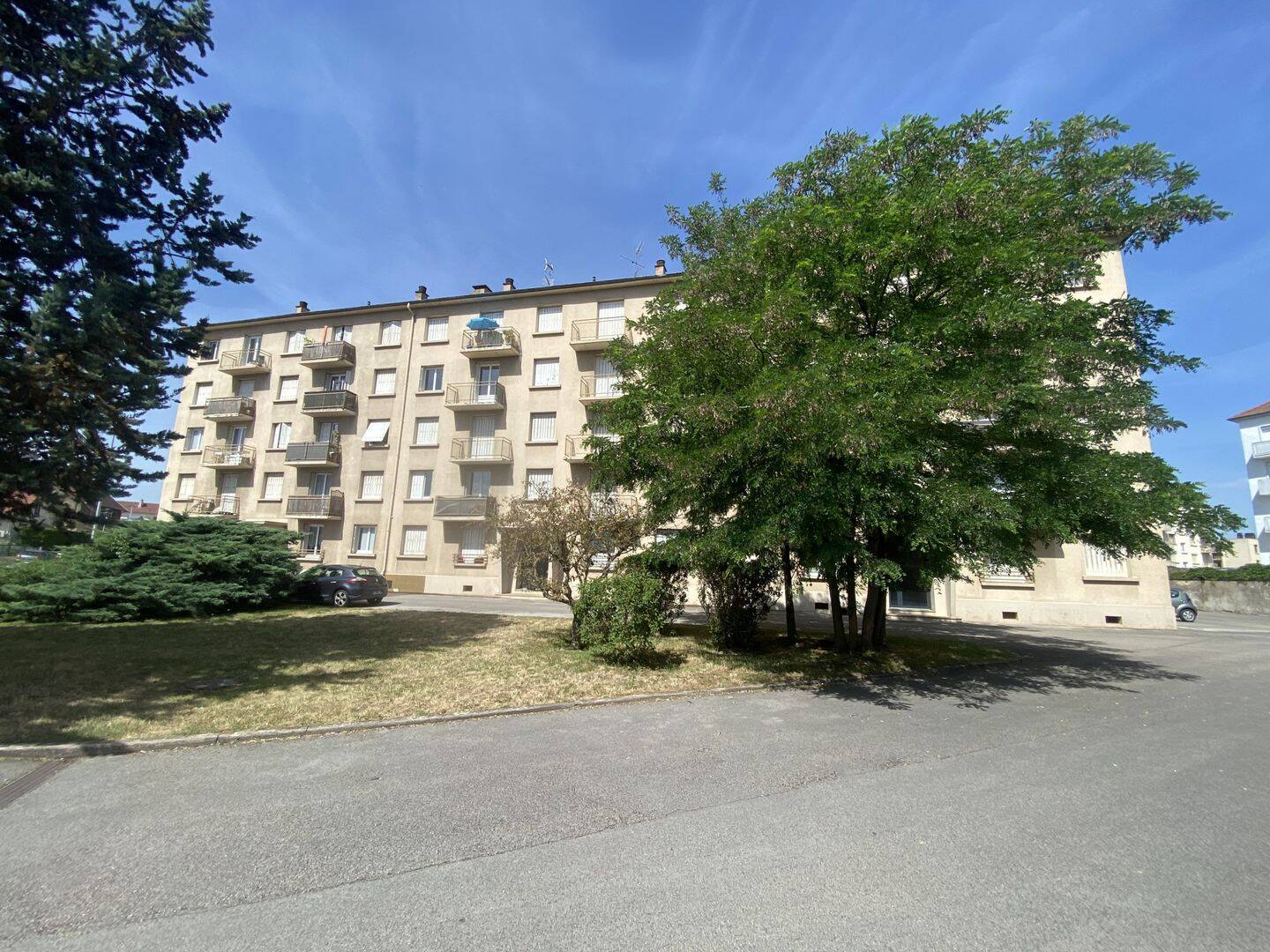 Appartement 3 pièces 53 m² · à Dijon · 52,5 m² · 92 000 €