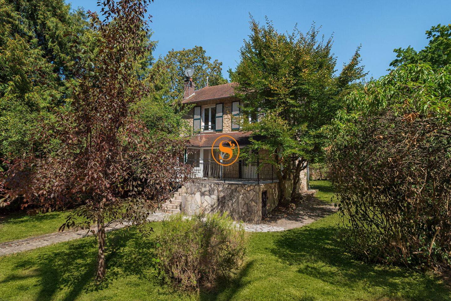 Maison 7 pièces 118 m² · à Coye-la-Forêt · 117,9 m² · 560 000 €
