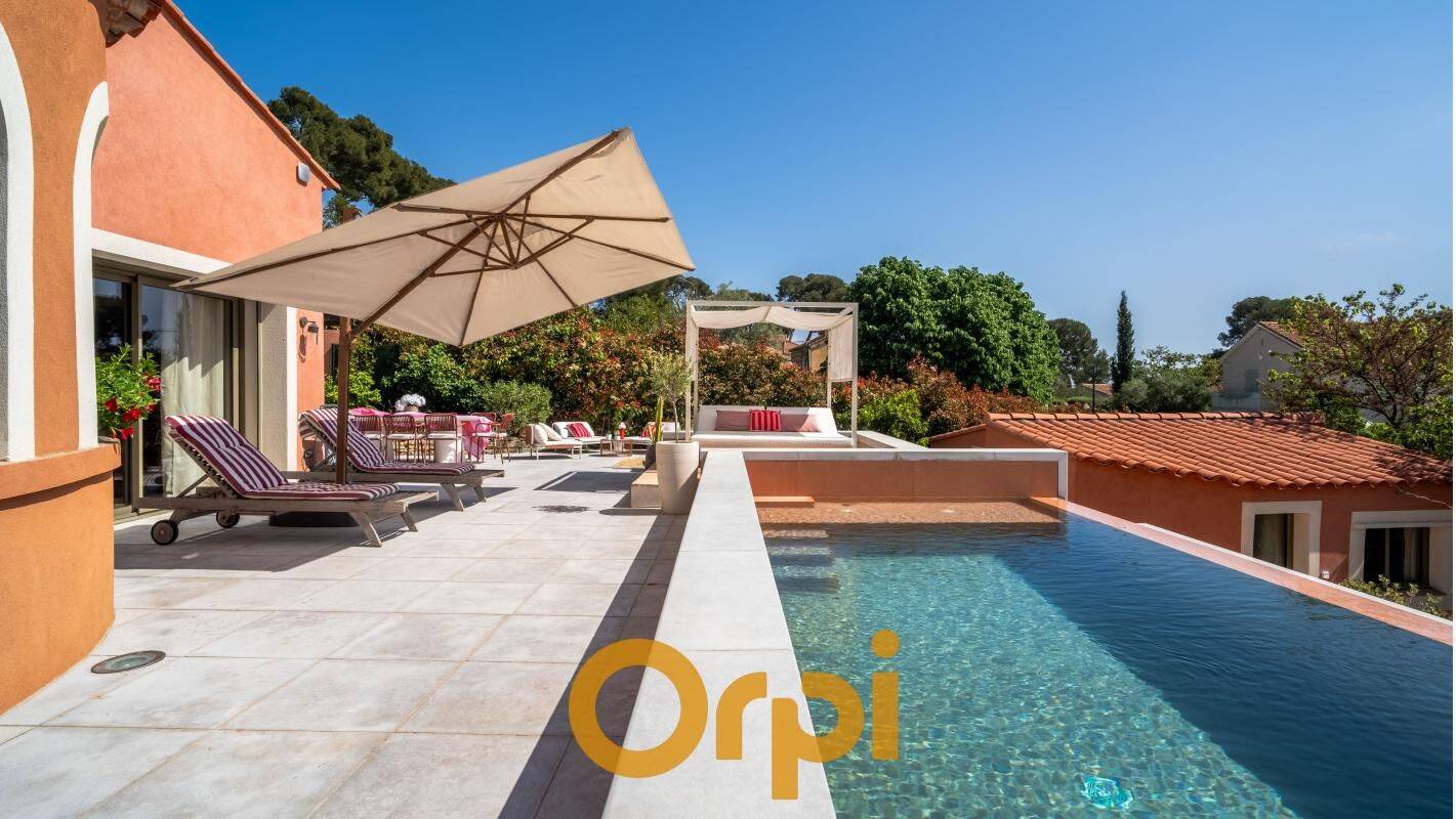 Maison 5 pièces 192 m² · à Carqueiranne · 192 m² · 1 590 000 €