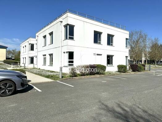 Espace bureau à vendre 1 595 743 € 793,1 m² de bureaux divisible de 84 m² à 793 m² Technopole Nancy-Brabois Villers-lès-Nancy 54600