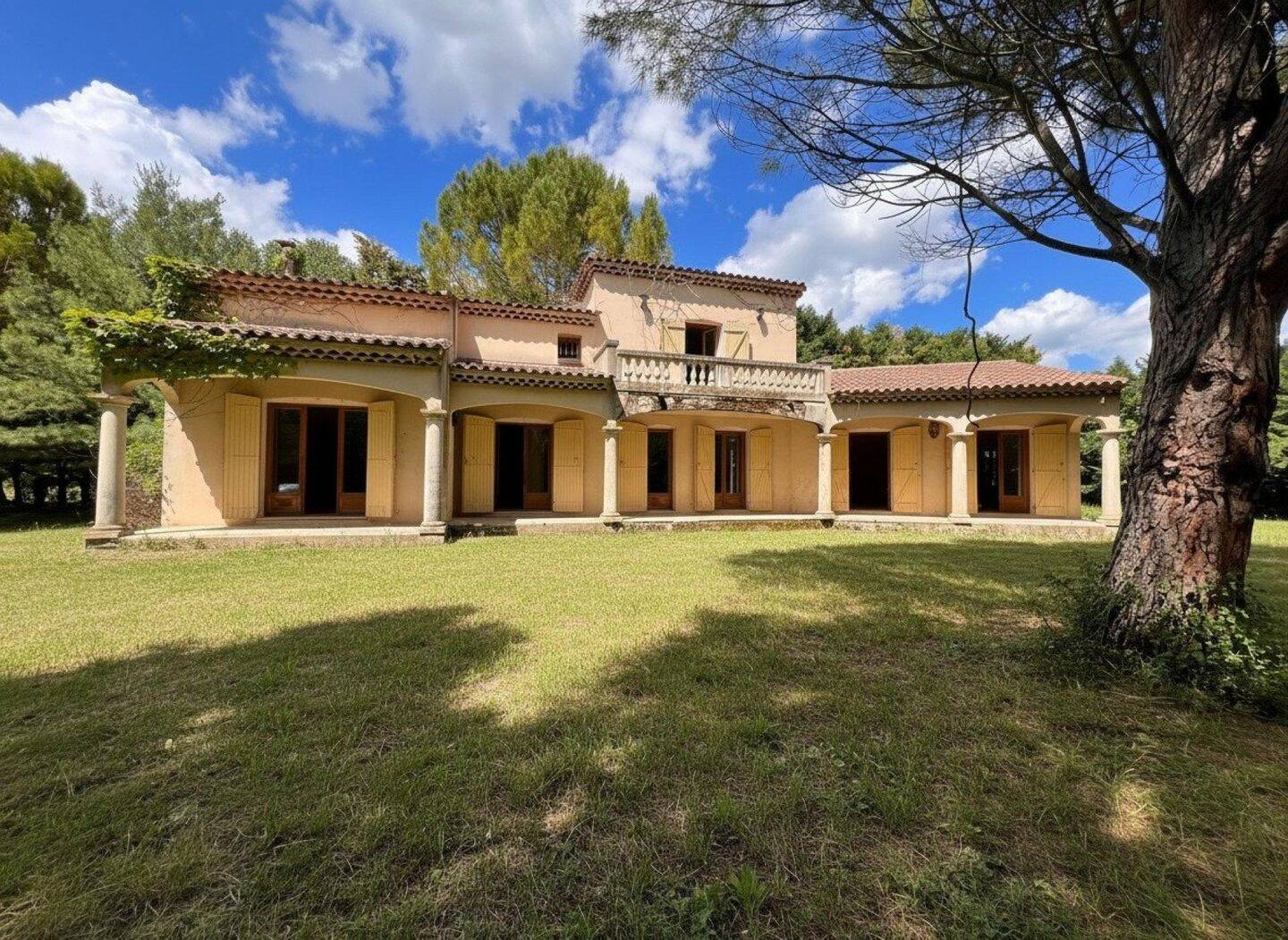 Maison 4 pièces 159 m² · à Le Thor · 159 m² · 495 000 €