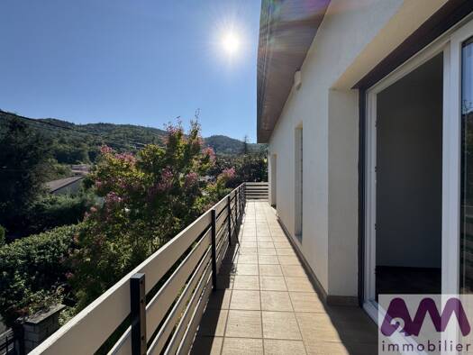 Maison à vendre 429 495 € 8 pièces 5 chambres 226,7 m² 1 806 m² de terrain Royat 63130