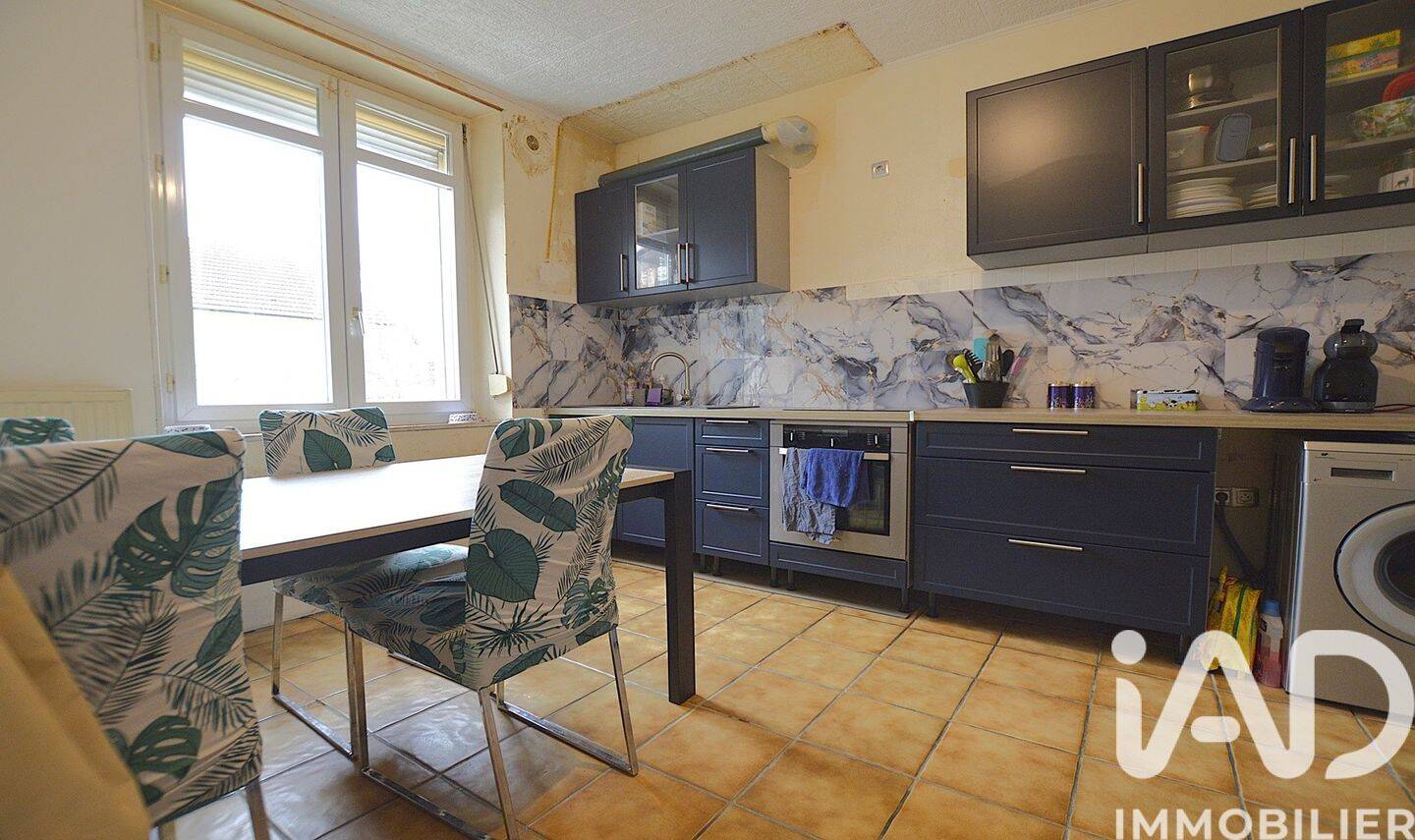 Maison 3 pièces 90 m² · à Sainte-Marie-aux-Chênes · 90 m² · 145 000 €