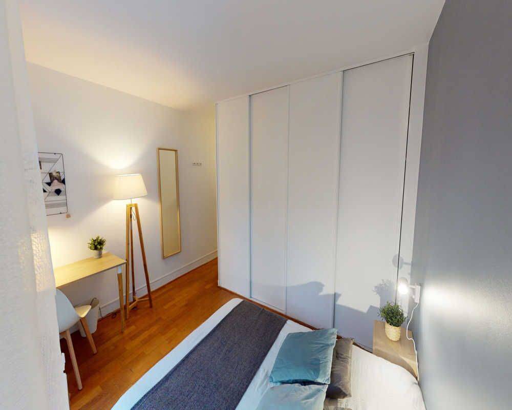 Appartement 6 pièces 150 m² · à Paris 15ème Arrondissement · 150 m² · 1 380 €