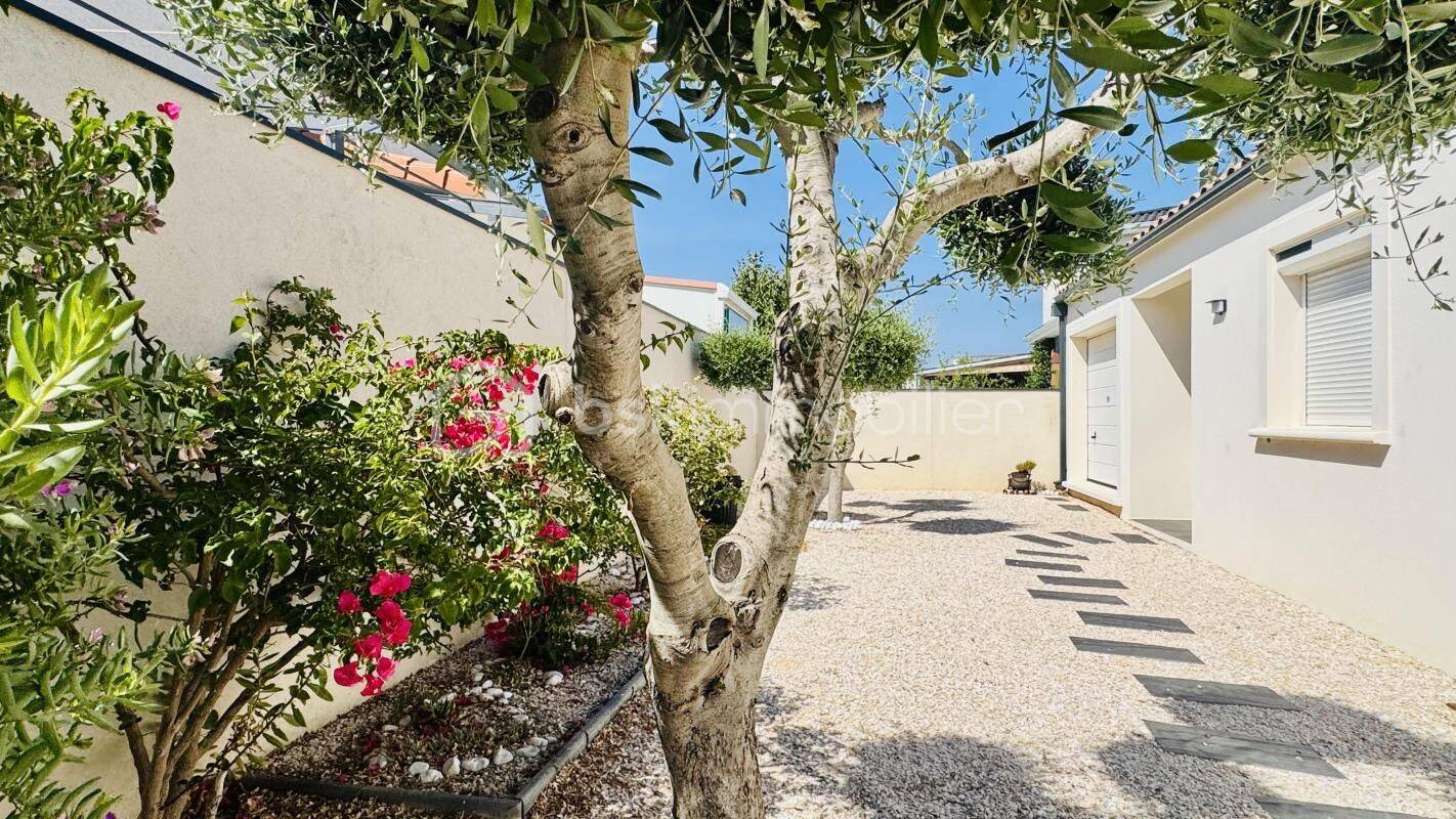 Maison 5 pièces 102 m² · à La Palme · 102 m² · 387 000 €