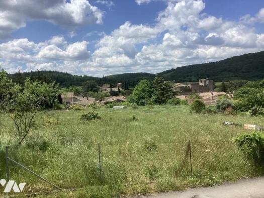 Terrain constructible à vendre 128 100 € 1 591 m² de terrain Villerouge-Termenès 11330