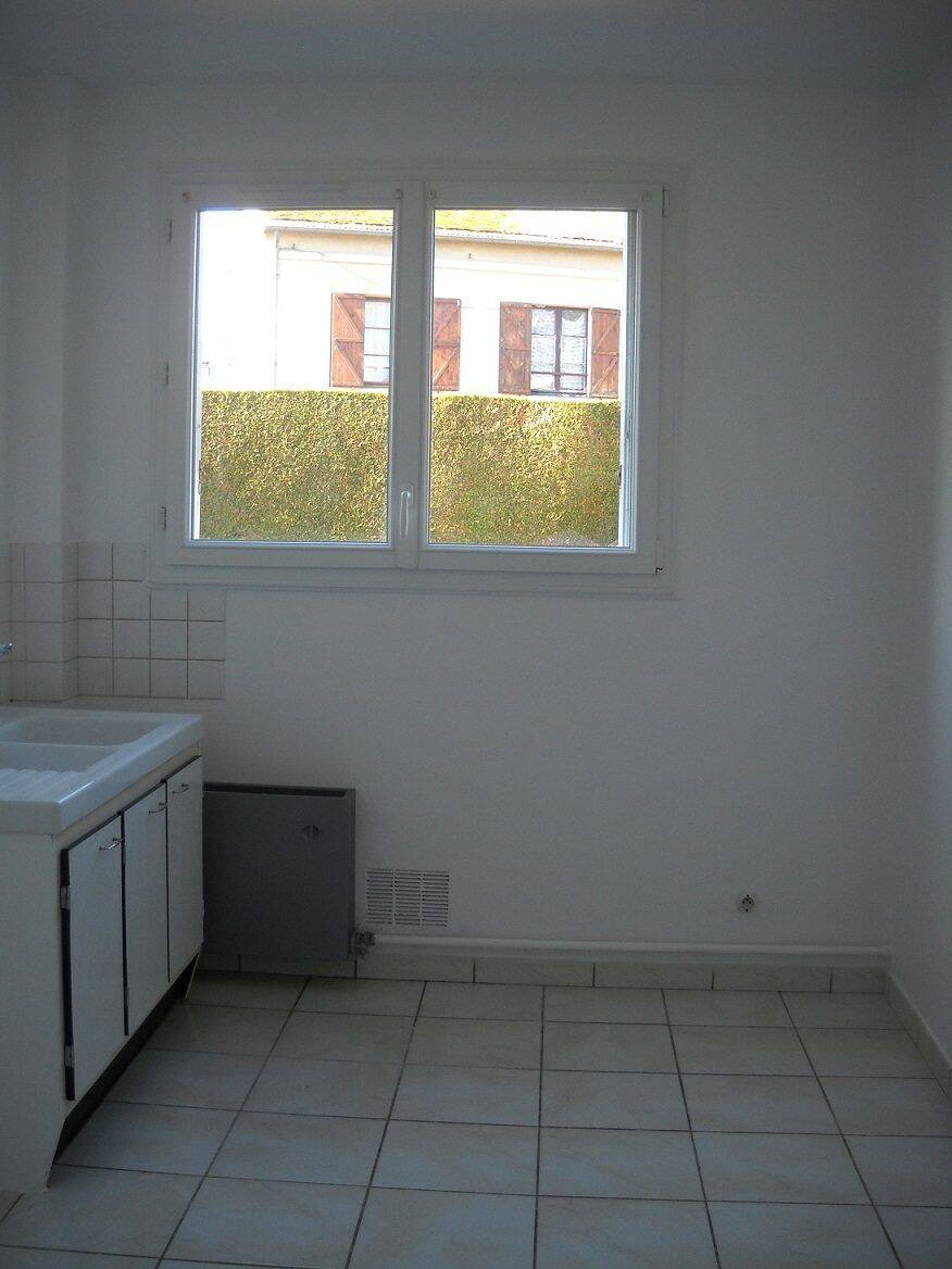 Appartement 3 pièces 64 m² · à Louviers · 64,1 m² · 600 €