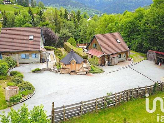 Maison à vendre 325 000 € 12 pièces 8 chambres 156 m² 3 500 m² de terrain Saint-Maurice-sur-Moselle 88560
