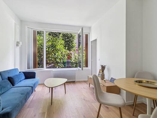 Appartement à louer 1 150 € 2 pièces 1 chambre 38 m² RDC/5 La Gare Clamart 92140