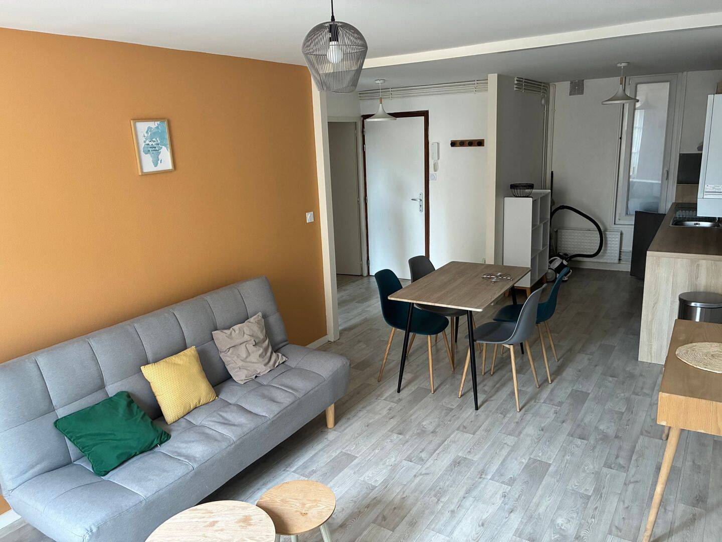 Appartement 2 pièces 42 m² · à Fontenay-le-Comte · 42 m² · 560 €/mois