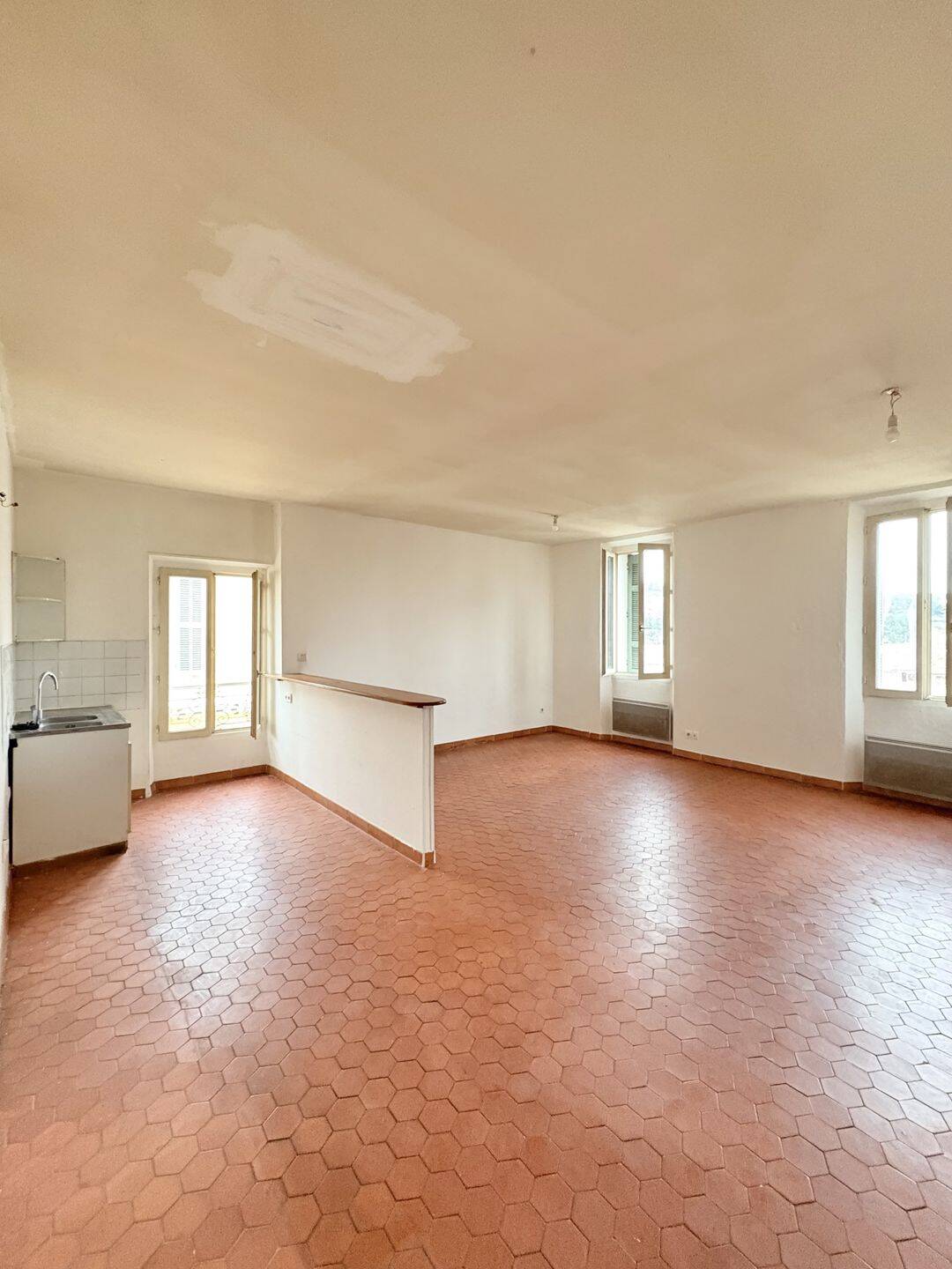 Appartement 4 pièces 85 m² · à Ollioules · 84,9 m² · 169 000 €