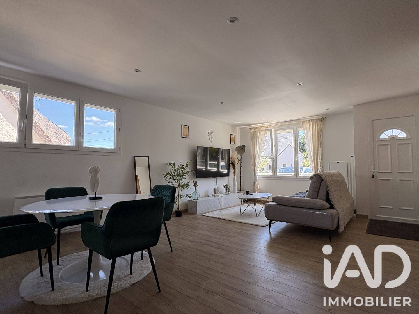 Maison 6 pièces 114 m² · à La Chapelle-des-Marais · 114 m² · 245 000 €