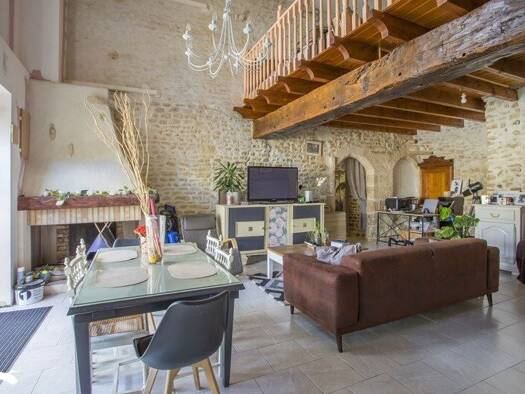 Maison à vendre 169 900 € 4 pièces 3 chambres 210 m² 238 m² de terrain Vix 85770