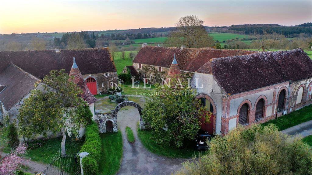 Maison 13 pièces 507 m² · à Argentan · 507 m² · 875 000 €