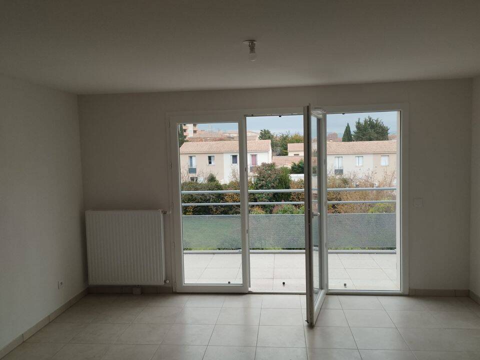 Appartement 4 pièces 76 m² · à Carpentras · 76 m² · 885 €