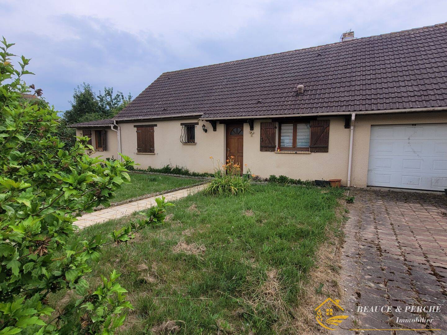 Maison 6 pièces 122 m² · à Bailleau-le-Pin · 121,8 m² · 183 750 €