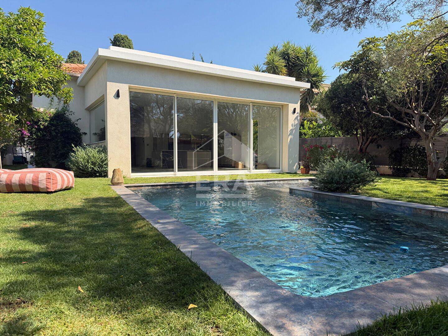 Maison 4 pièces 96 m² · à Cagnes-sur-Mer · 96 m² · 1 130 000 €