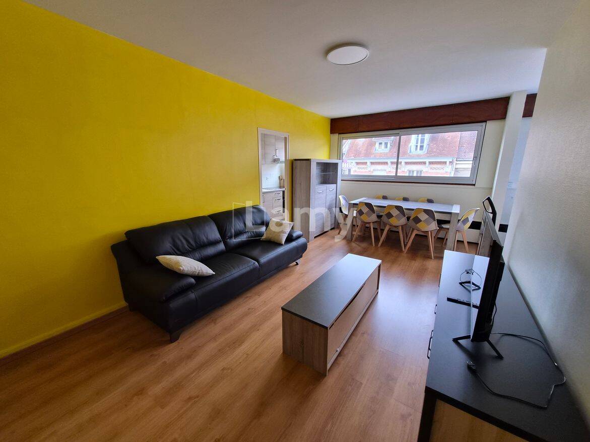 Appartement 2 pièces 44 m² · à Auxerre · 43,7 m² · 85 000 €