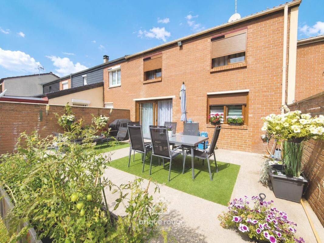 Maison 4 pièces 102 m² · à Templemars · 102 m² · 299 000 €