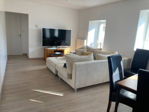 Appartement à vendre 198 000 € 3 pièces 2 chambres 82 m² Frasne 25560