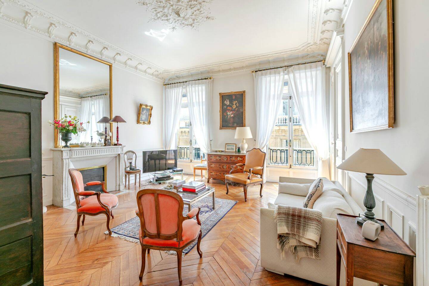 Appartement 4 pièces 118 m² · à Paris 8ème Arrondissement · 118,1 m² · 1 695 000 €