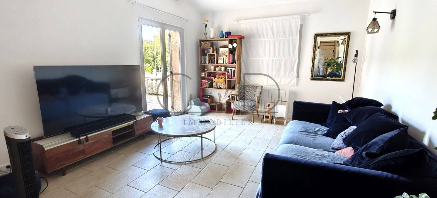 Maison 8 pièces 155 m² · à Ventabren · 155 m² · 2 485 €/mois