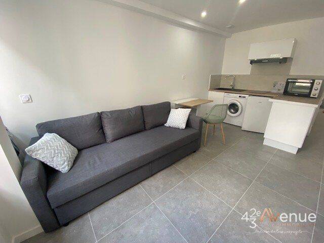 Appartement 1 pièce 21 m² · à Saint-Étienne · 21 m² · 428 €