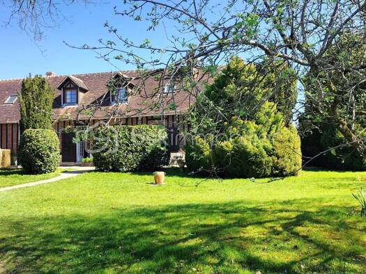 Maison à vendre 359 000 € 9 pièces 3 chambres 161 m² 1 900 m² de terrain Bonsmoulins 61380