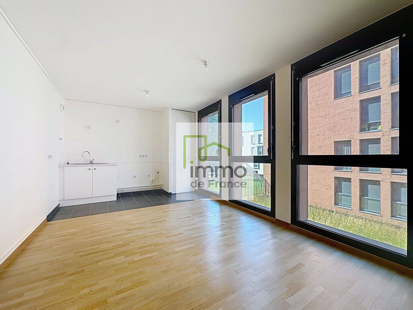 Appartement 1 pièce 30 m² · à Lille · 29,6 m² · 552 €/mois