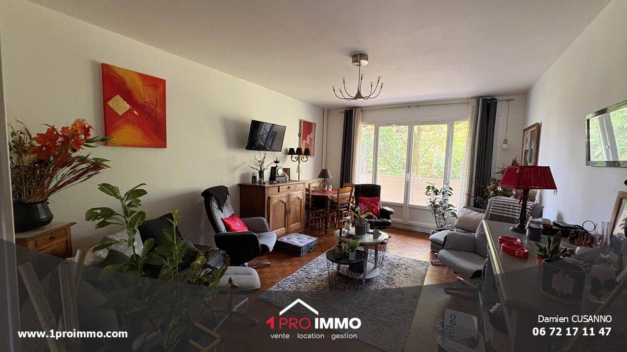 Appartement 3 pièces 66 m² · à Sassenage · 66 m² · 140 000 €