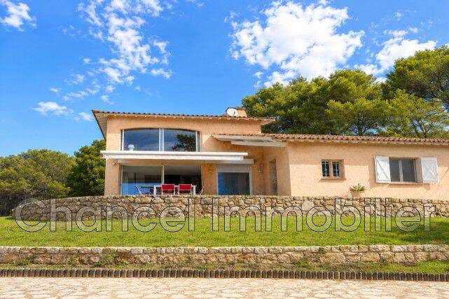 Maison 5 pièces 180 m² · à Antibes · 180 m² · 3 800 €/mois