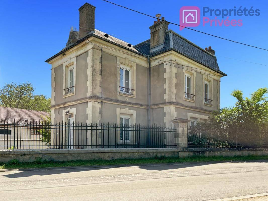 Maison 8 pièces 173 m² · à Dommartin-lès-Toul · 173,3 m² · 495 000 €