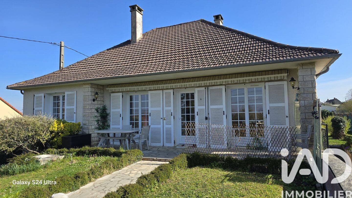 Maison 4 pièces 96 m² · à Châteaumeillant · 96 m² · 137 000 €
