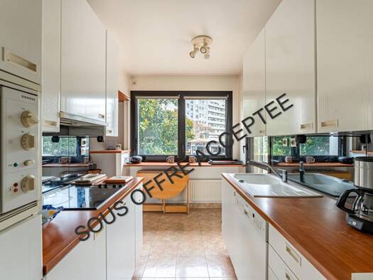 Appartement à vendre 695 000 € 5 pièces 3 chambres 108 m² Étage 1/6 Centre Ville Suresnes 92150