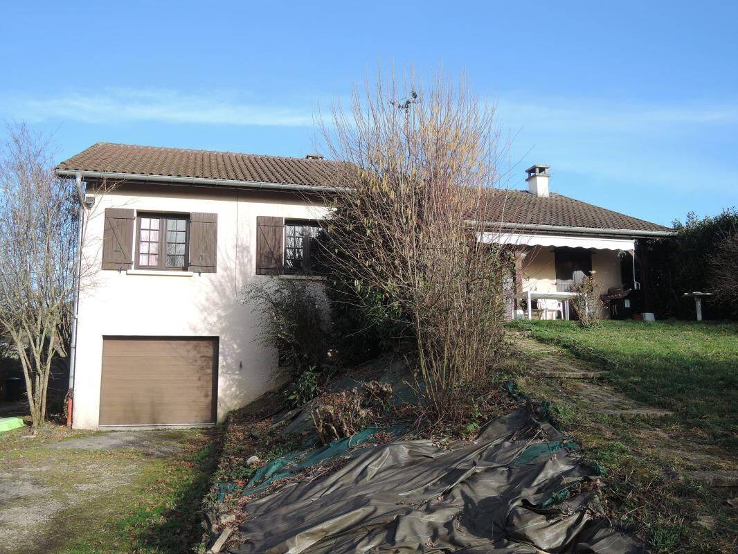 Maison 4 pièces 103 m² · à Saint-Jean-le-Vieux · 103 m² · 300 000 €