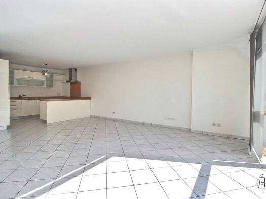 Appartement à vendre 425 000 € 3 pièces 2 chambres 88,7 m² Étage 2/3 Sud Ouest Saint-Julien-en-Genevois 74160