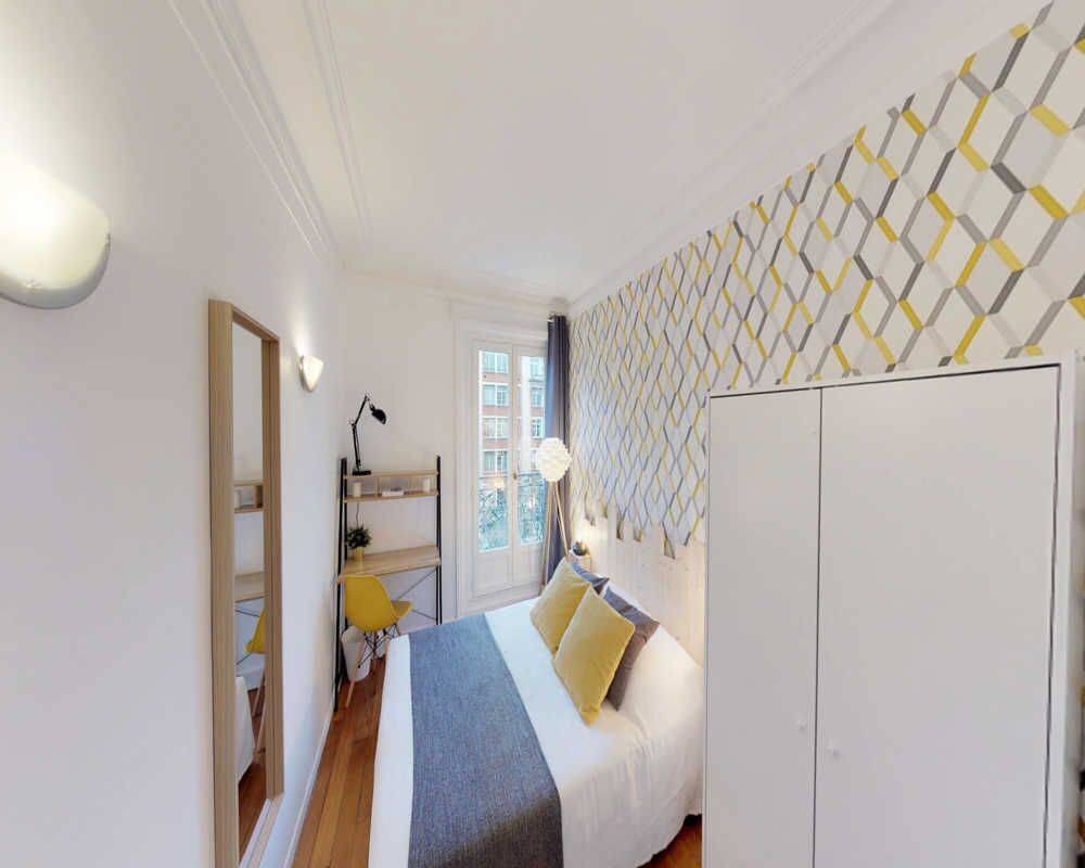 Appartement 4 pièces 80 m² · à Paris 5ème Arrondissement · 80 m² · 1 045 €