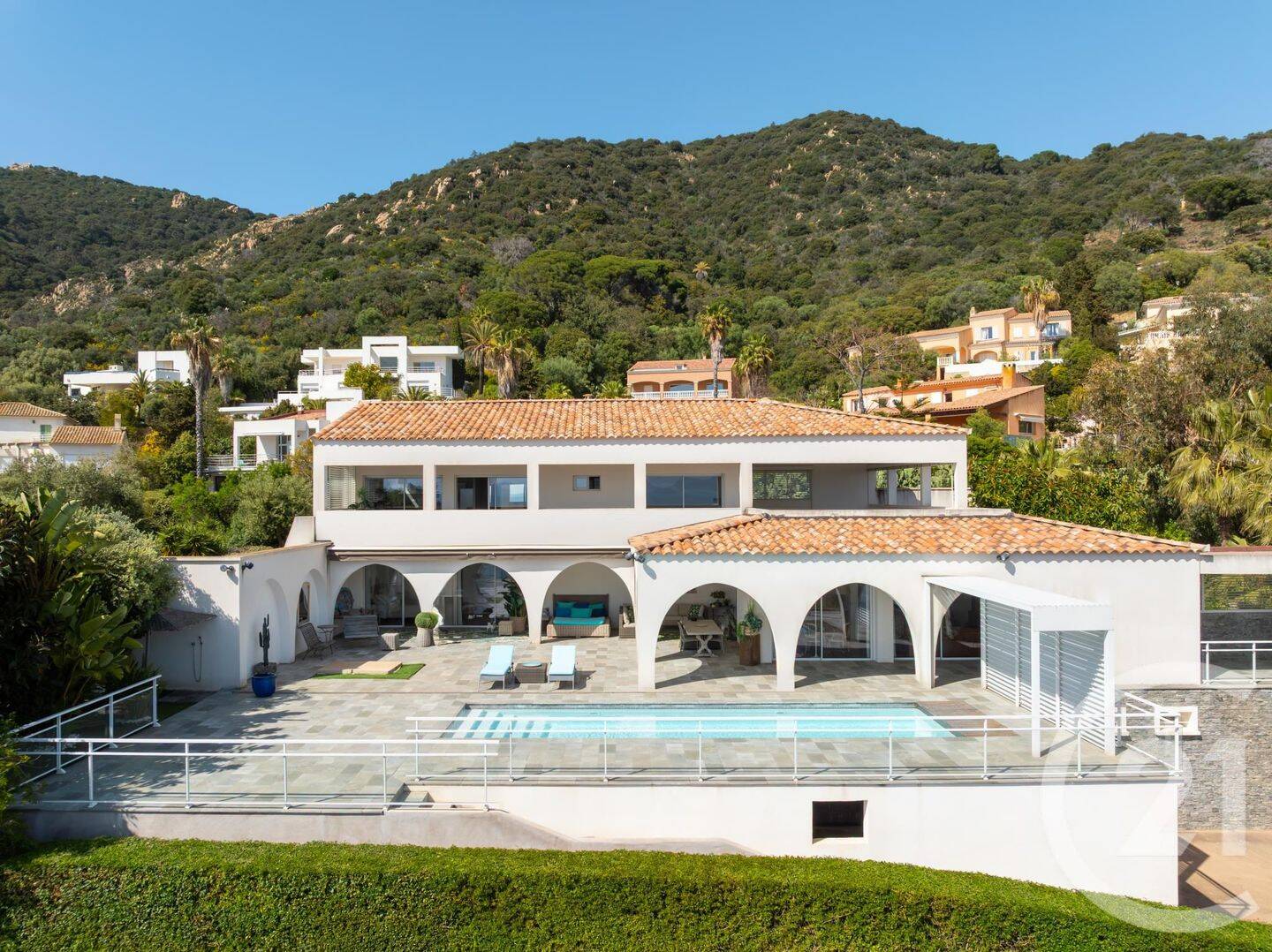 Maison 10 pièces 295 m² · à Ajaccio · 295,1 m² · 3 150 000 €