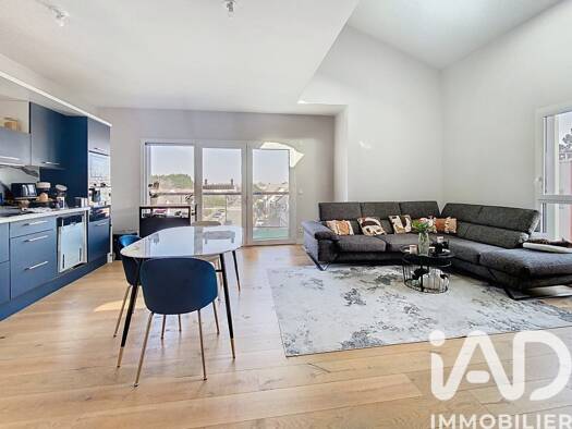 Duplex à vendre 468 000 € 4 pièces 3 chambres 93,4 m² Étage 2/2 Le Lac Grande Ile A Voisins-le-Bretonneux 78960