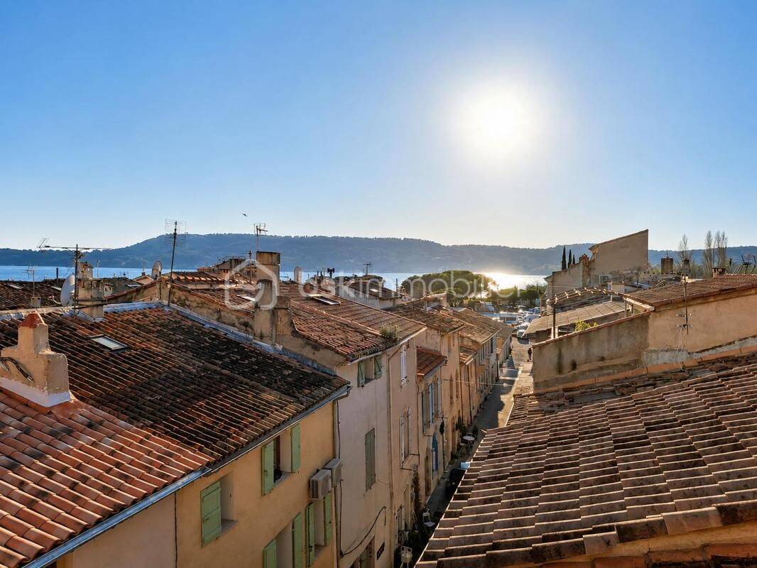 Maison 8 pièces 203 m² · à Saint-Chamas · 203 m² · 349 000 €