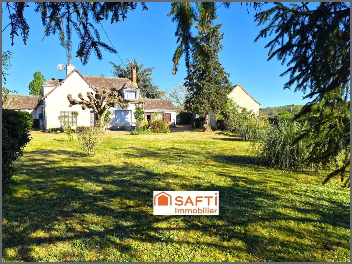 Maison 7 pièces 145 m² · à Descartes · 145 m² · 168 000 €