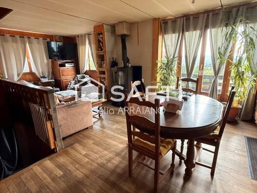Chalet à vendre 280 000 € 5 pièces 4 chambres 138 m² 1 900 m² de terrain Morbier 39400
