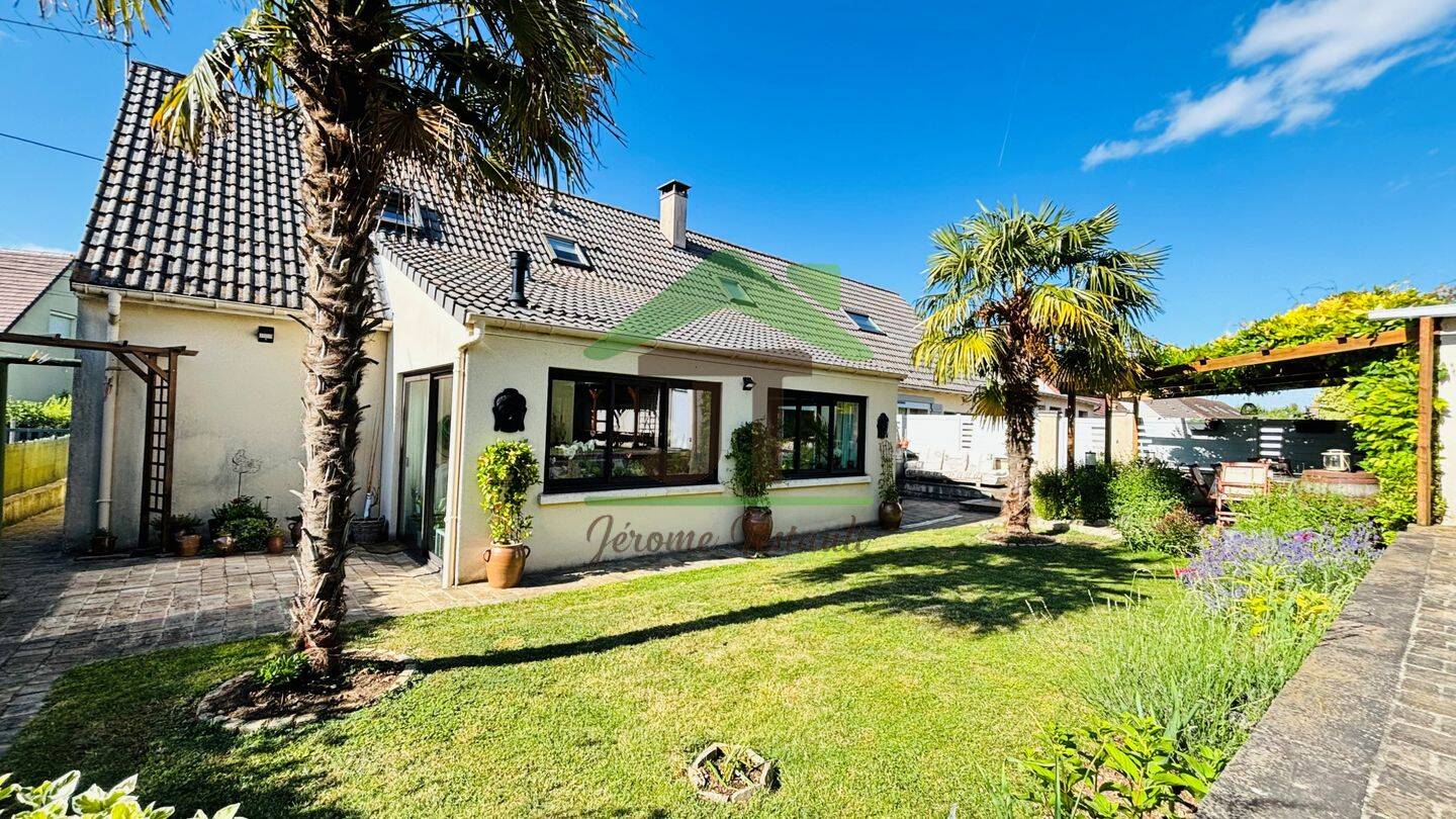 Maison 8 pièces 210 m² · à Châteaudun · 210 m² · 259 000 €